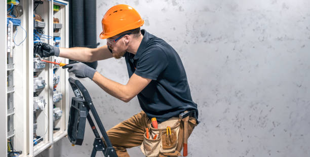 Best Commercial Electrician Services  in Bloomington, IL